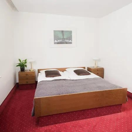 Beyer Hotel